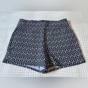 Premise High Waist Blue and White Geometric Shorts